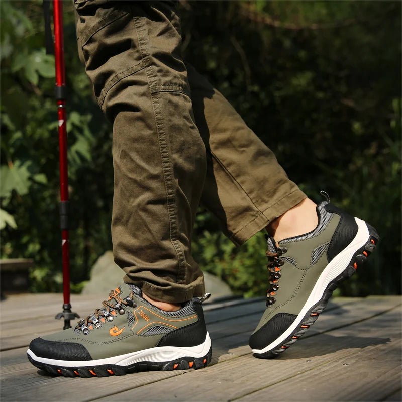 Spring Autumn Winter Male Lightweight Walking Shoes