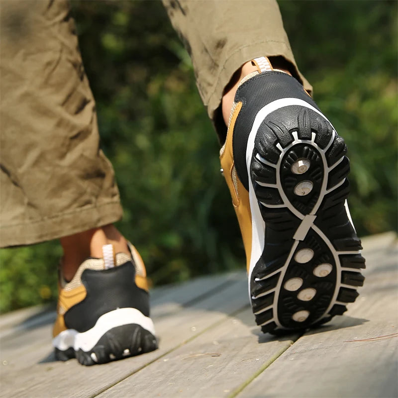 Spring Autumn Winter Male Lightweight Walking Shoes