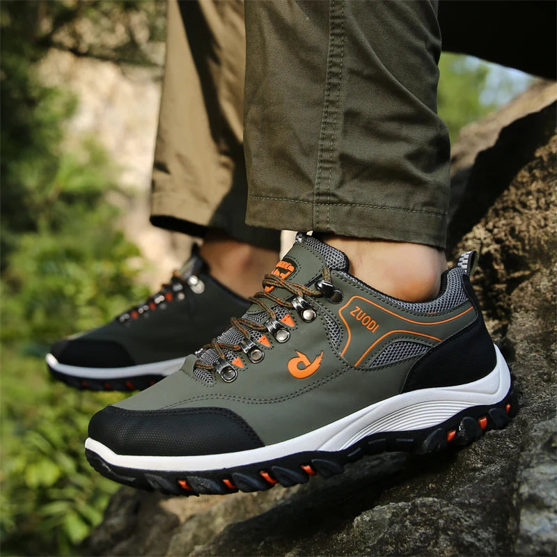 Spring Autumn Winter Male Lightweight Walking Shoes